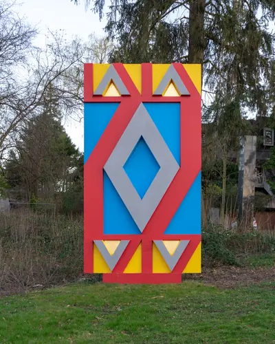 Multiples Element B 2 von Otto Herbert Hajek